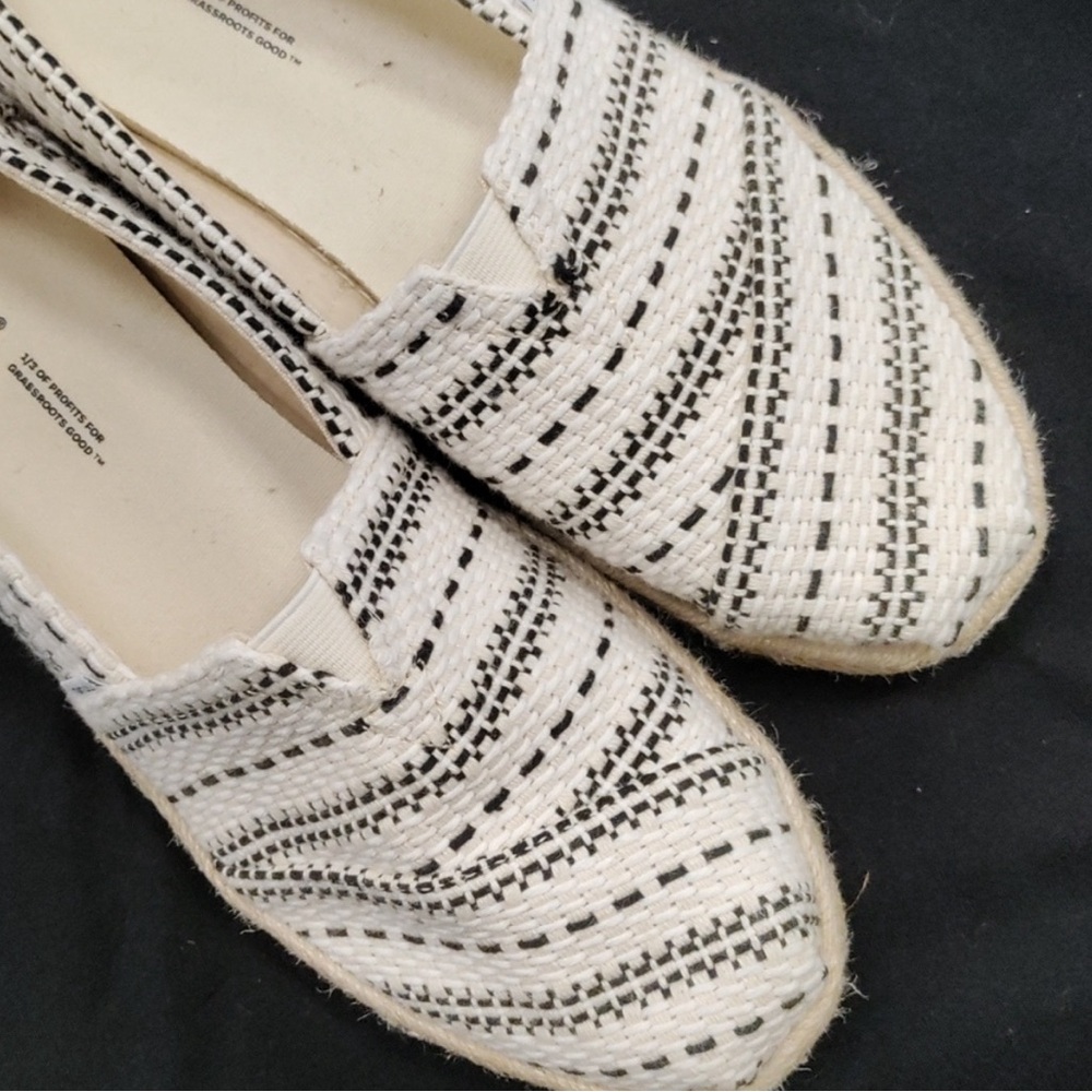 TOMS Alpargata Rope Espadrille Slip-On - Picture 3 of 6